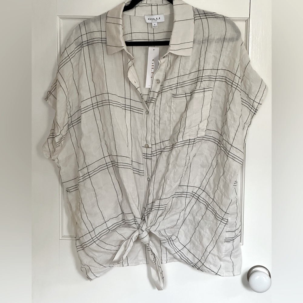 NWT Gilli Cream and Black Plaid Button Down Tie-Front Shirt - size 1X